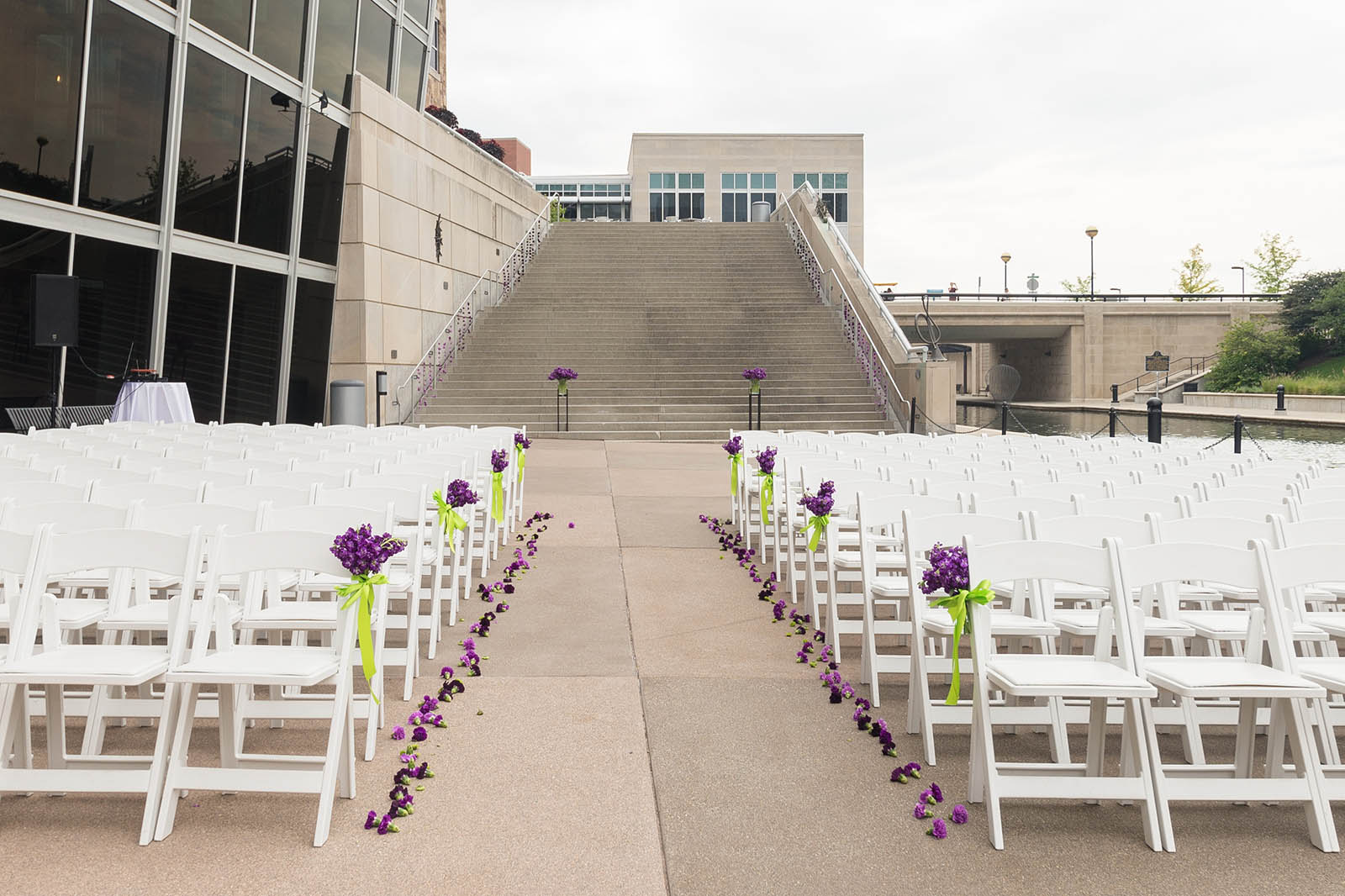 Wedding on the Canal