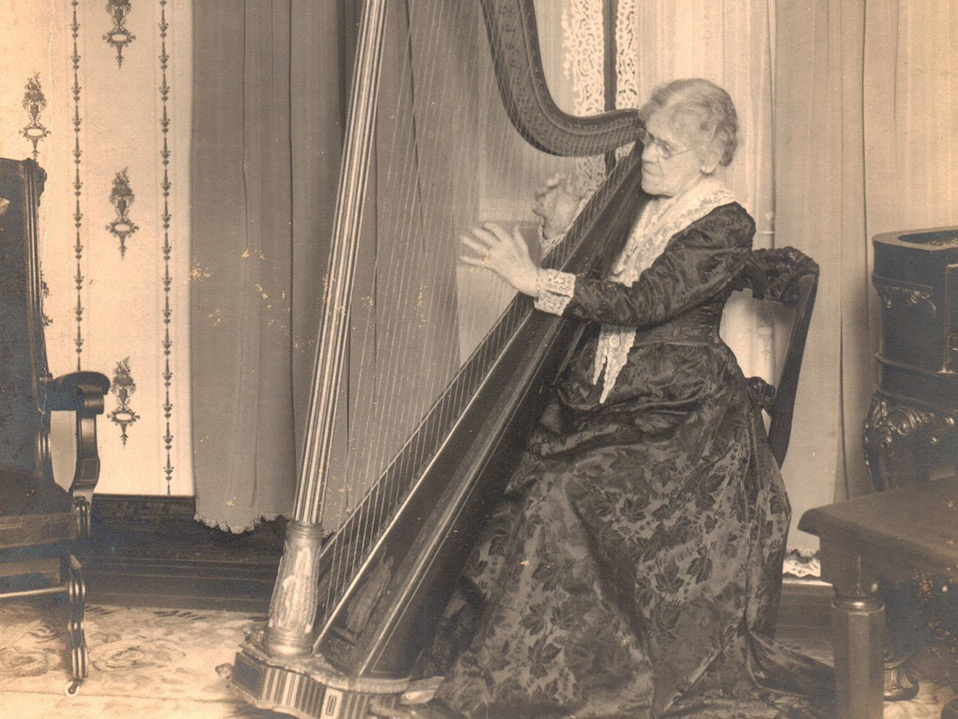 Miss Mary Emily Fauntleroy playing the harp