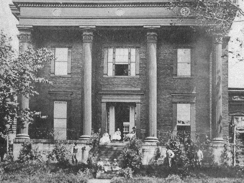 Old Lanier Mansion Photo