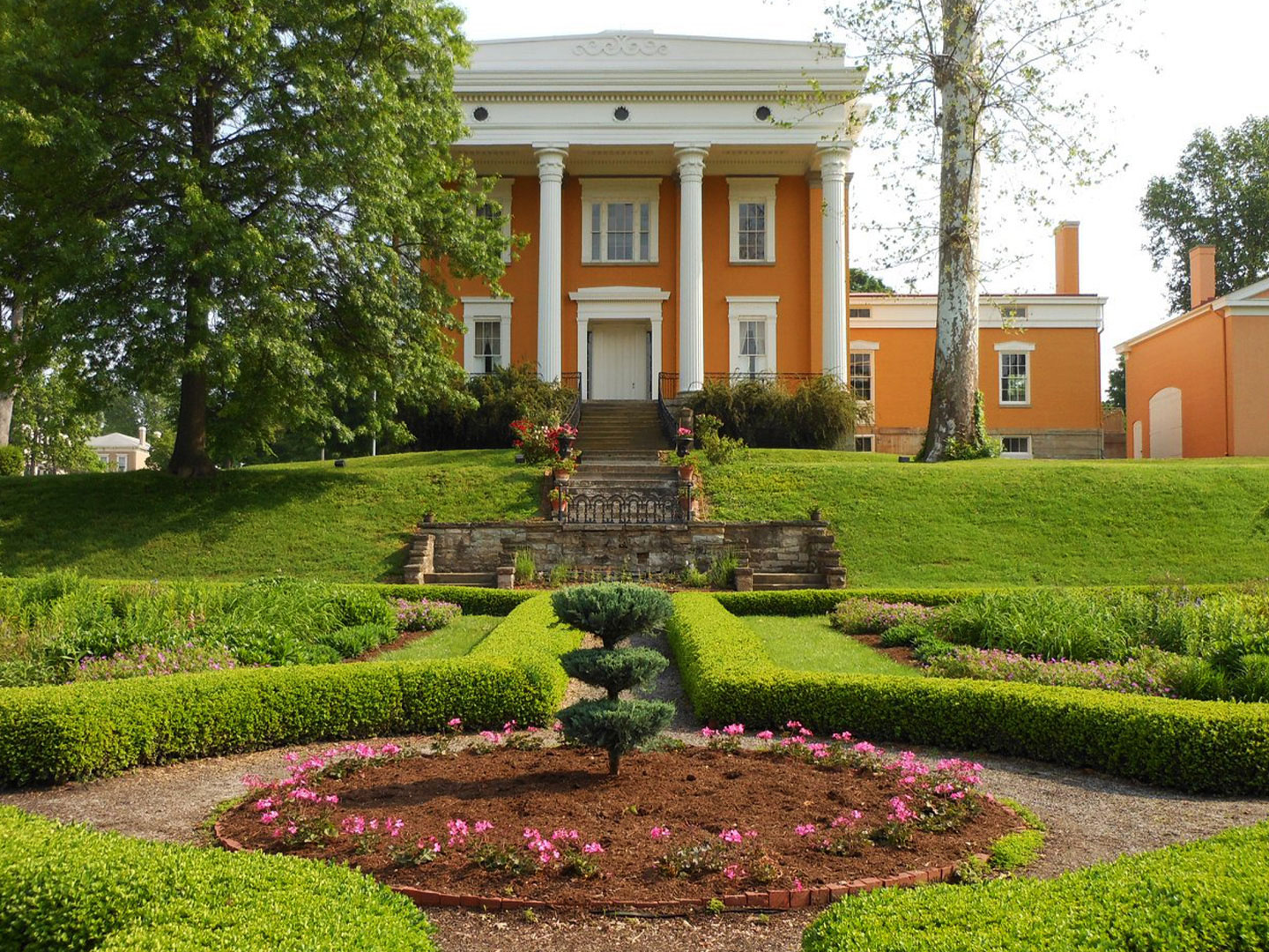 Lanier Mansion Grounds