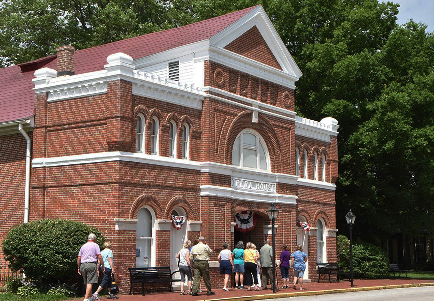 visit new harmony indiana