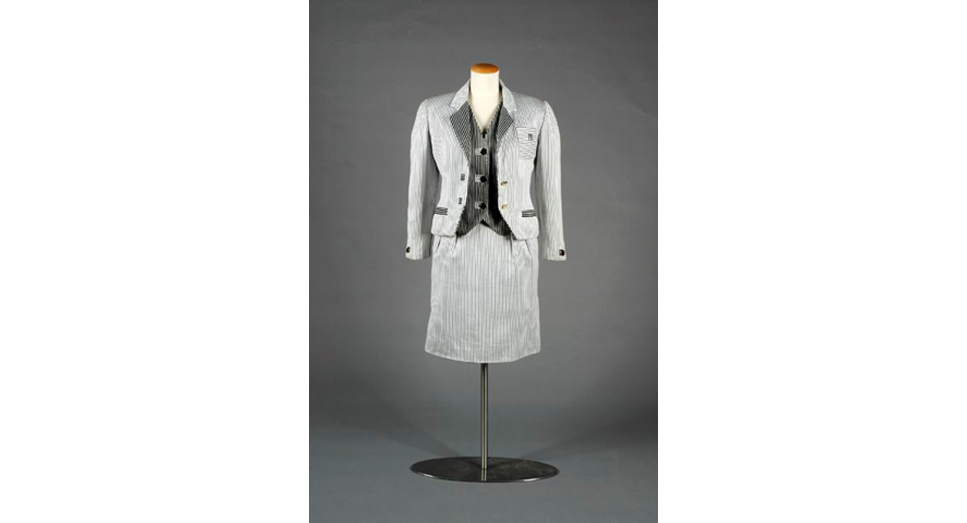 Bill Blass Suit