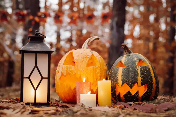 Shadows and Spirits: The Haunted Origins of Halloween