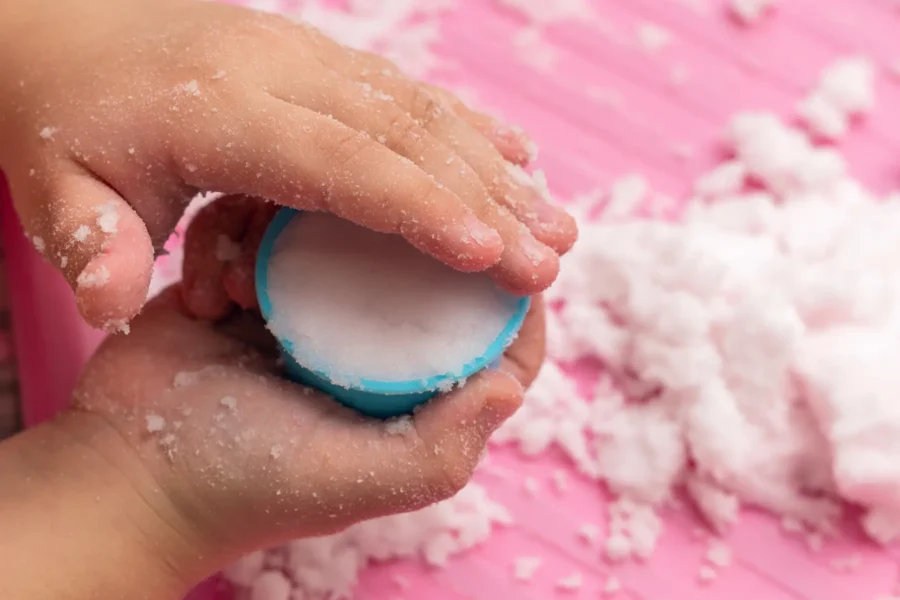 Youth Homeschool Program: Snowflake Science